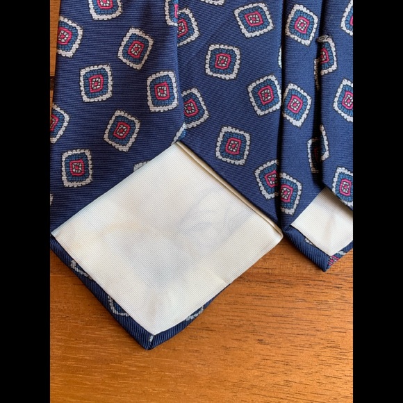 Gift with Purchase - Picture 7 of 8